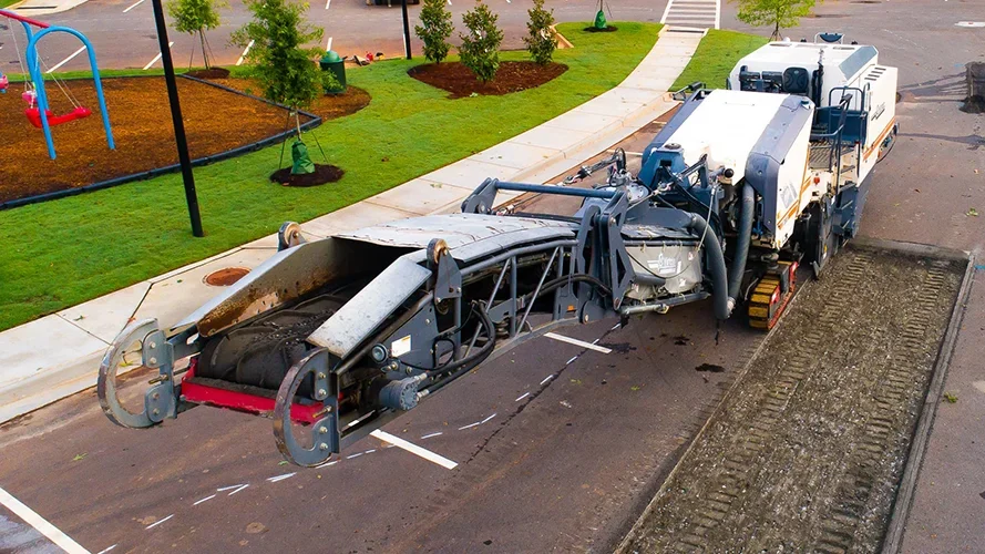 Asphalt Milling Machine